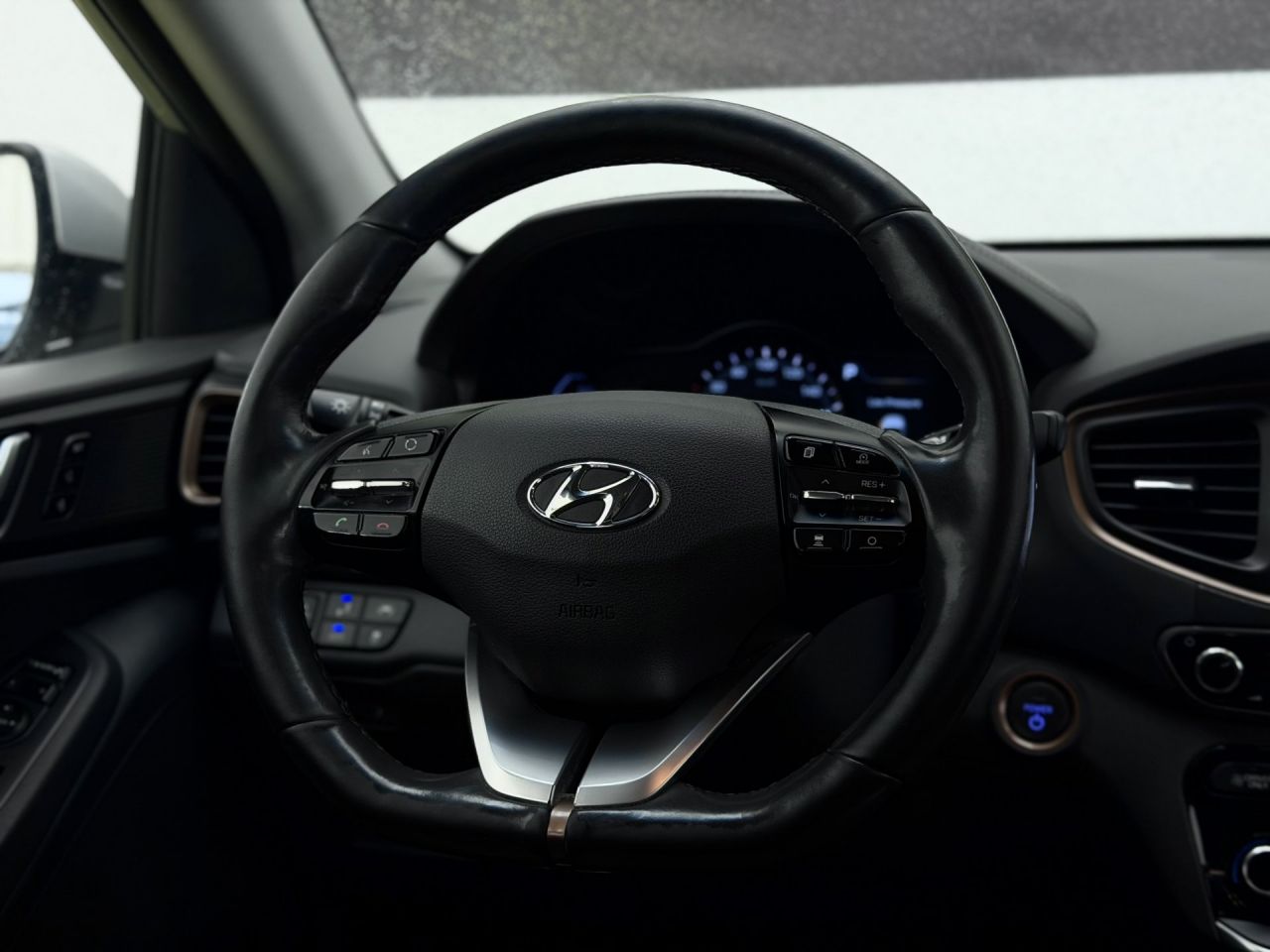 Hyundai IONIQ | 15