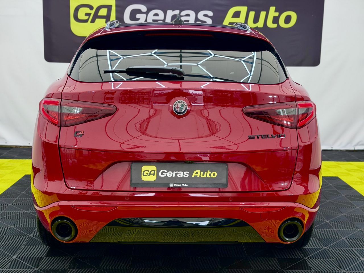 Alfa Romeo Stelvio | 4