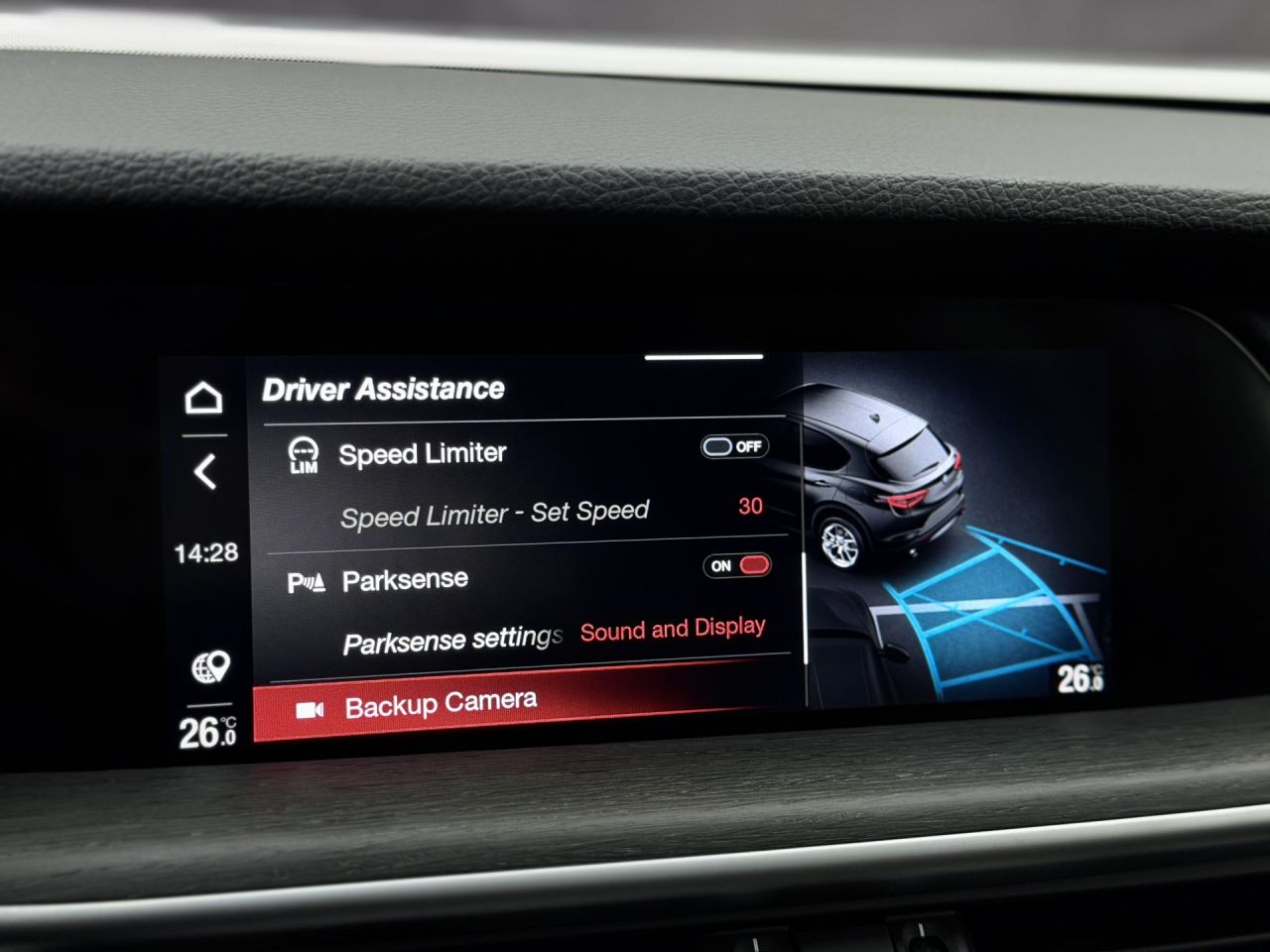 Alfa Romeo Stelvio | 27