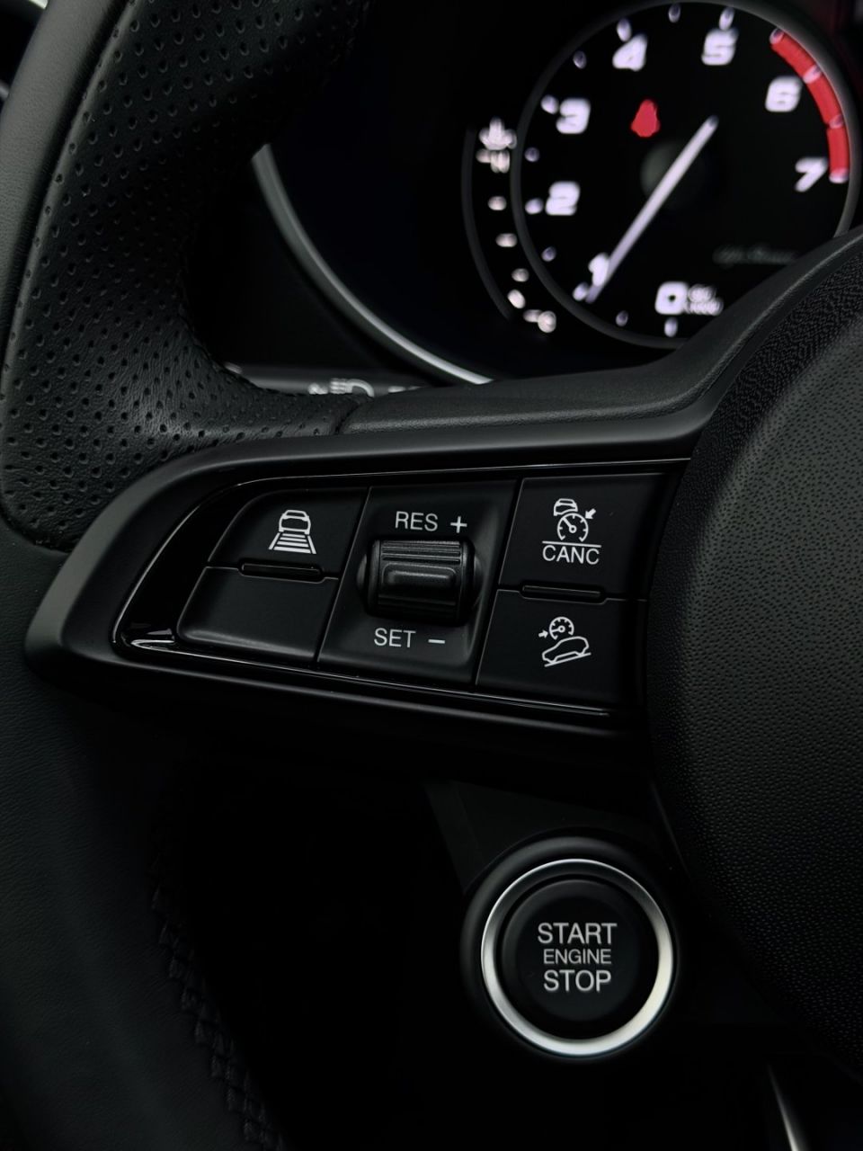 Alfa Romeo Stelvio | 31