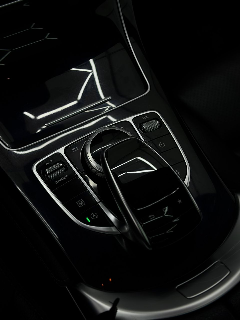 Mercedes-Benz GLC250 | 24