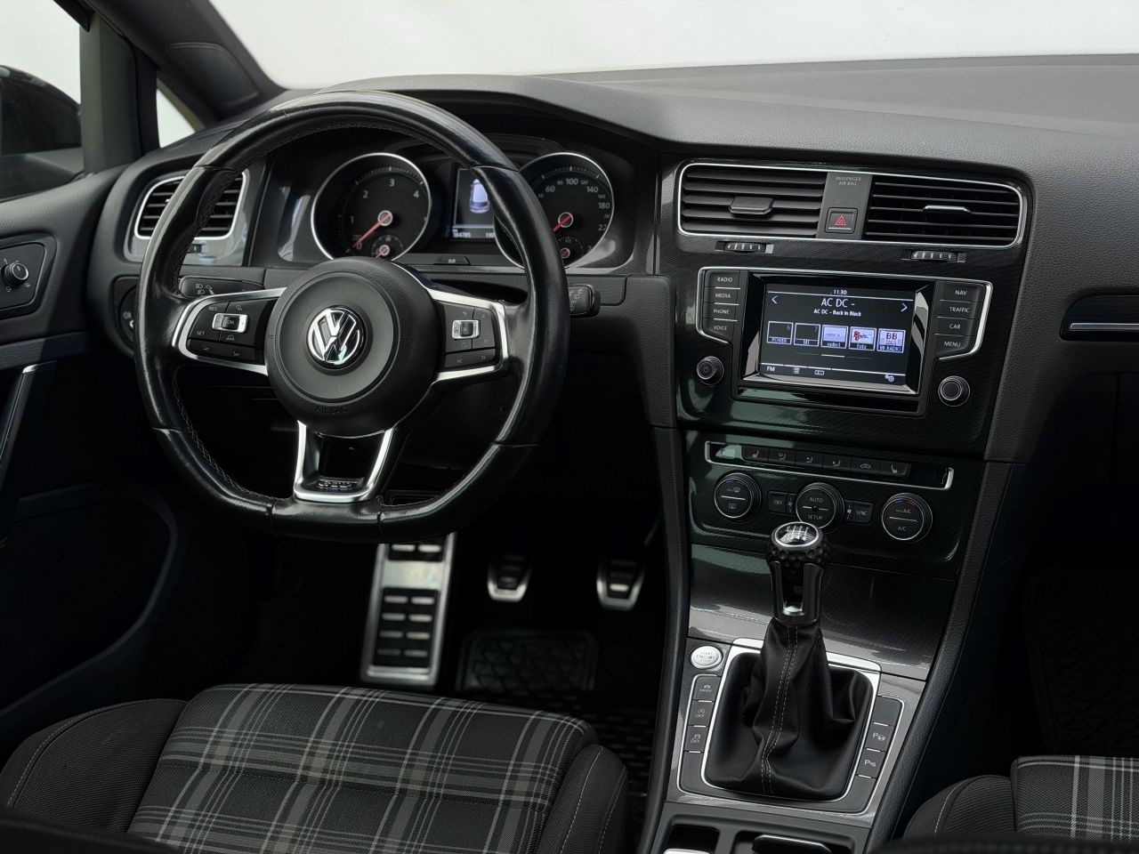 Volkswagen Golf | 13