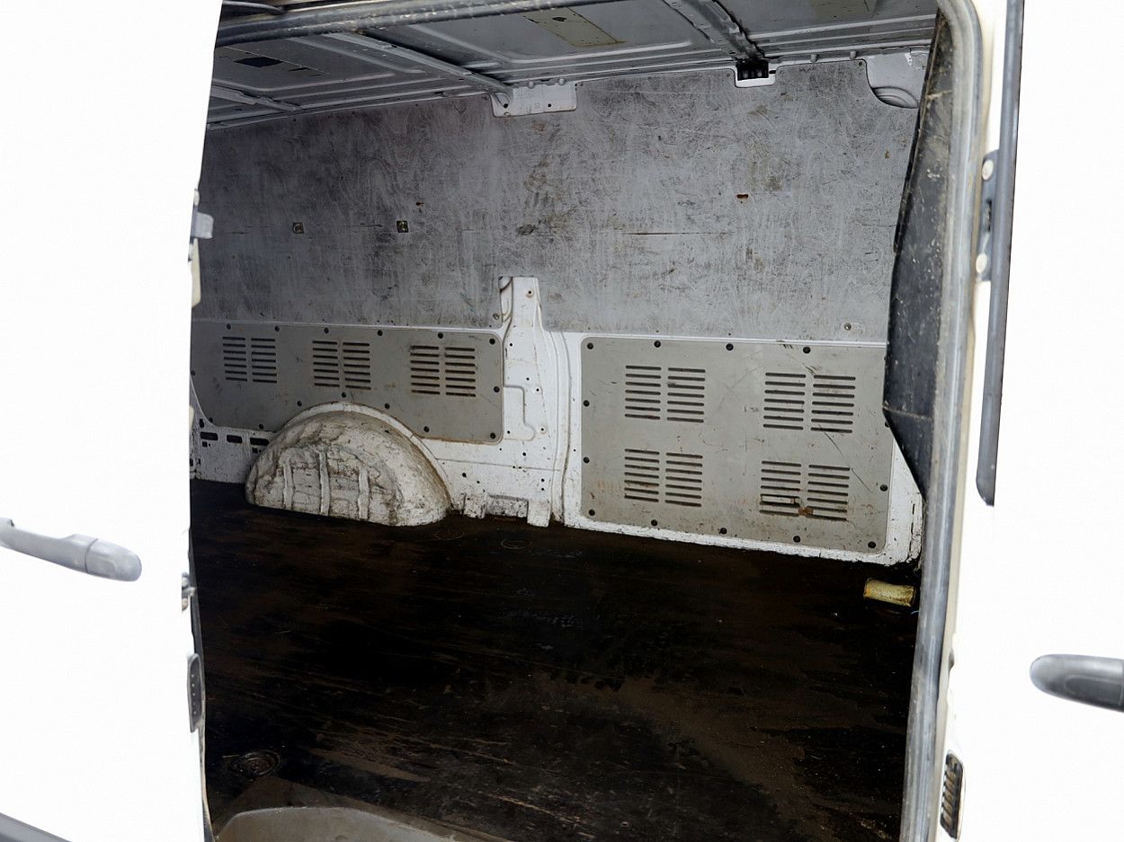 Mercedes-Benz Vito | 6