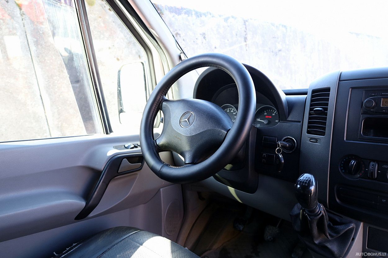 Mercedes-Benz Sprinter | 4