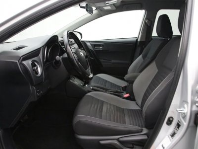 Toyota Auris | 3