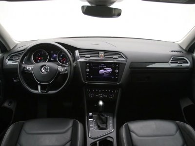 Volkswagen Tiguan | 1