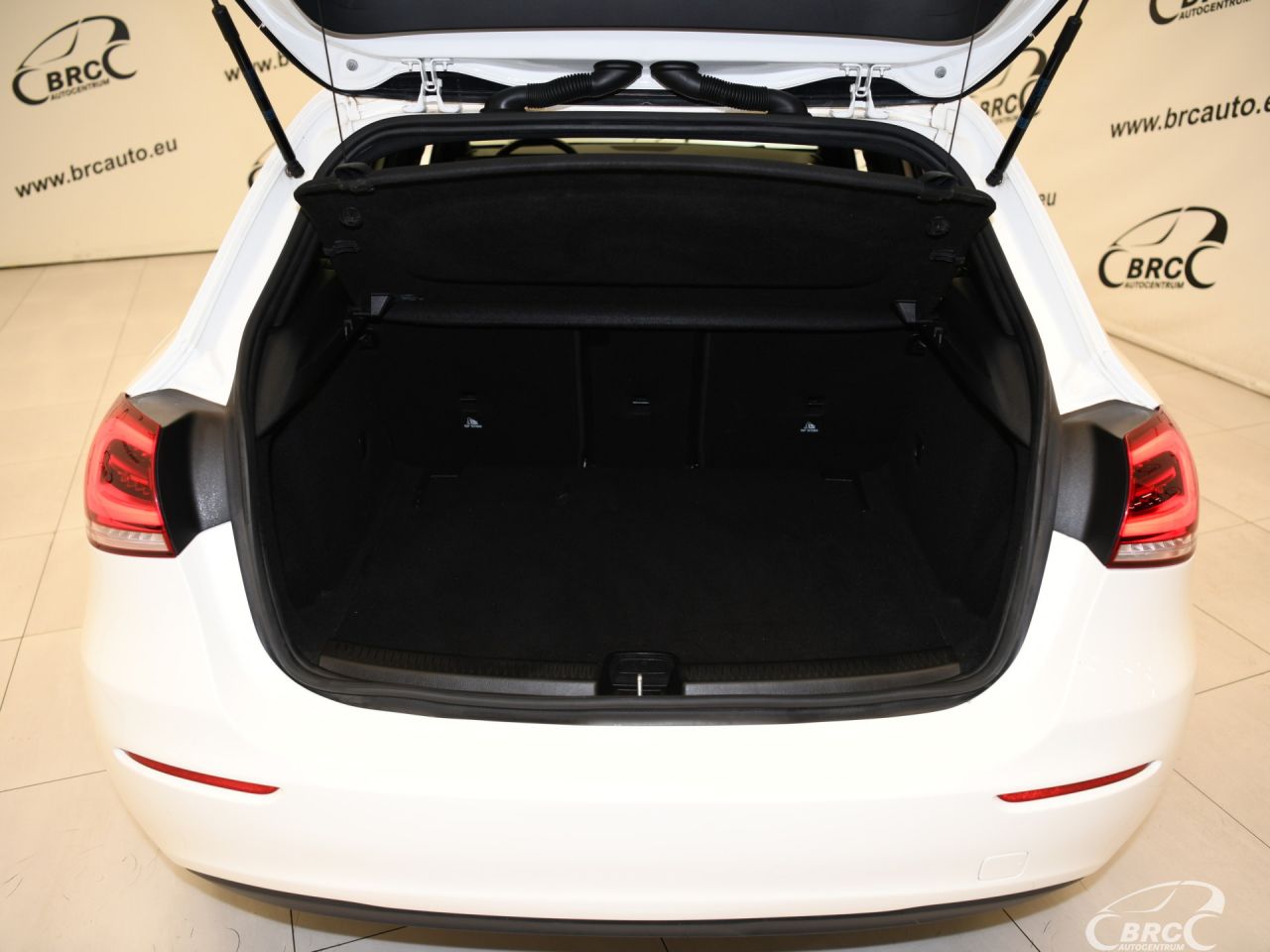 Mercedes-Benz A180 | 41