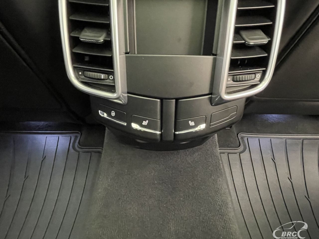 Porsche Cayenne | 17