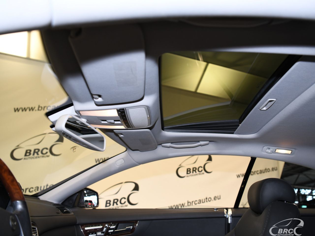 Mercedes-Benz CL550 | 23