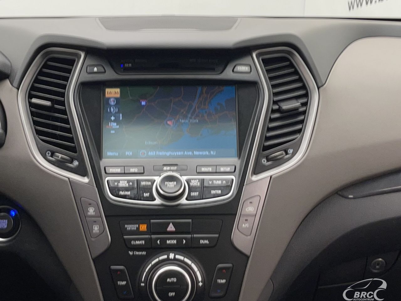 Hyundai Santa Fe | 16