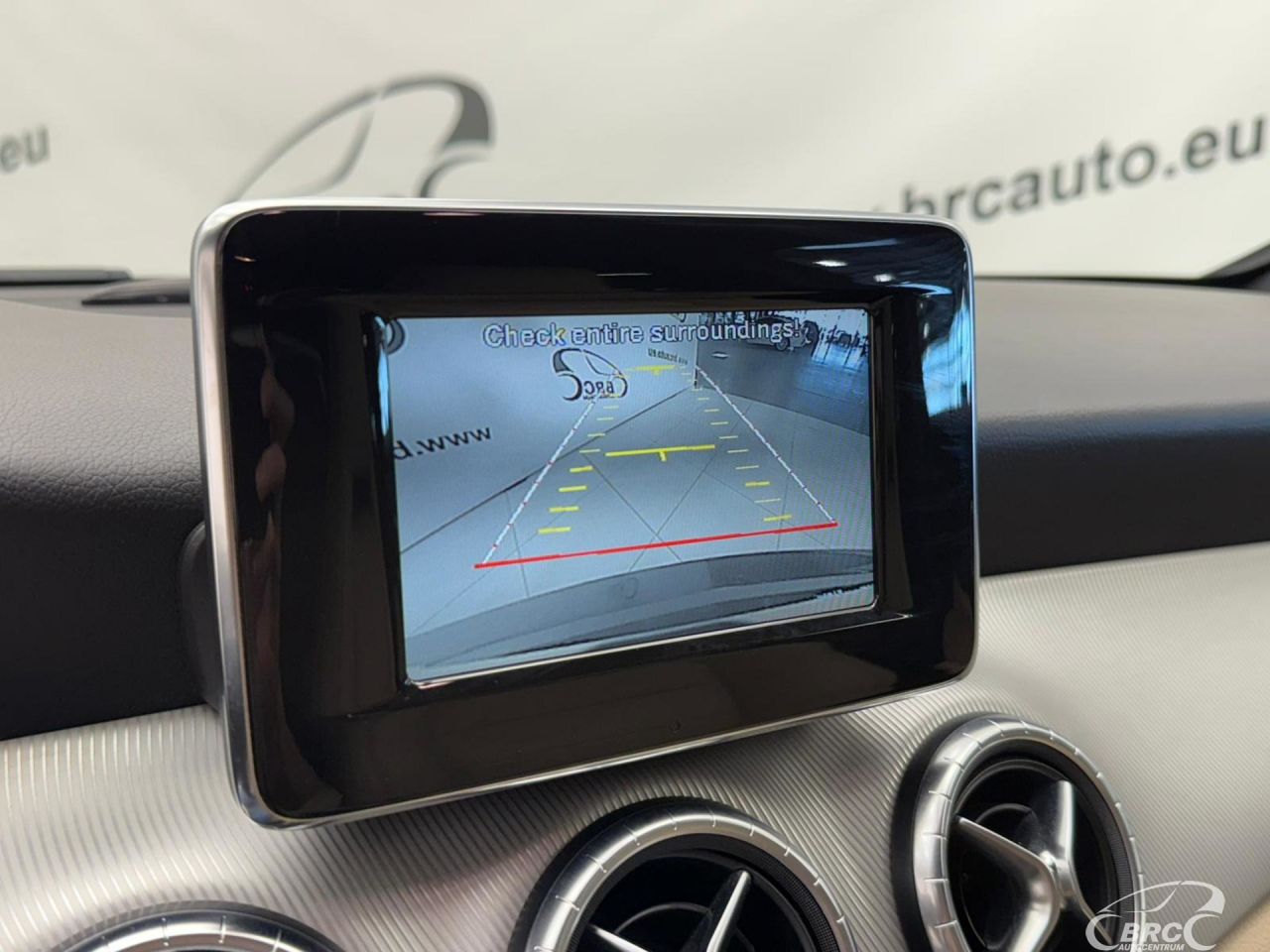 Mercedes-Benz CLA200 | 12