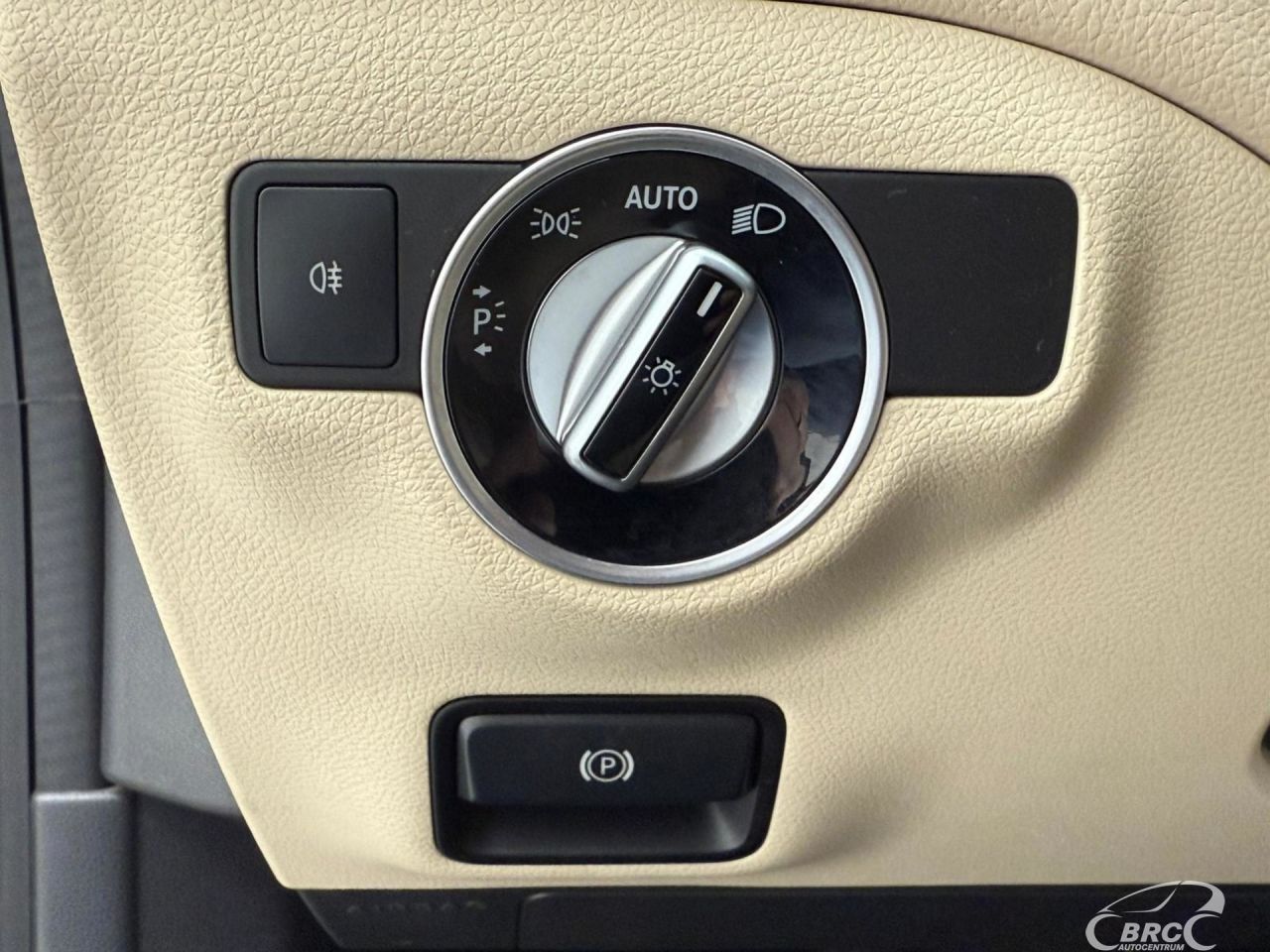 Mercedes-Benz CLA200 | 9