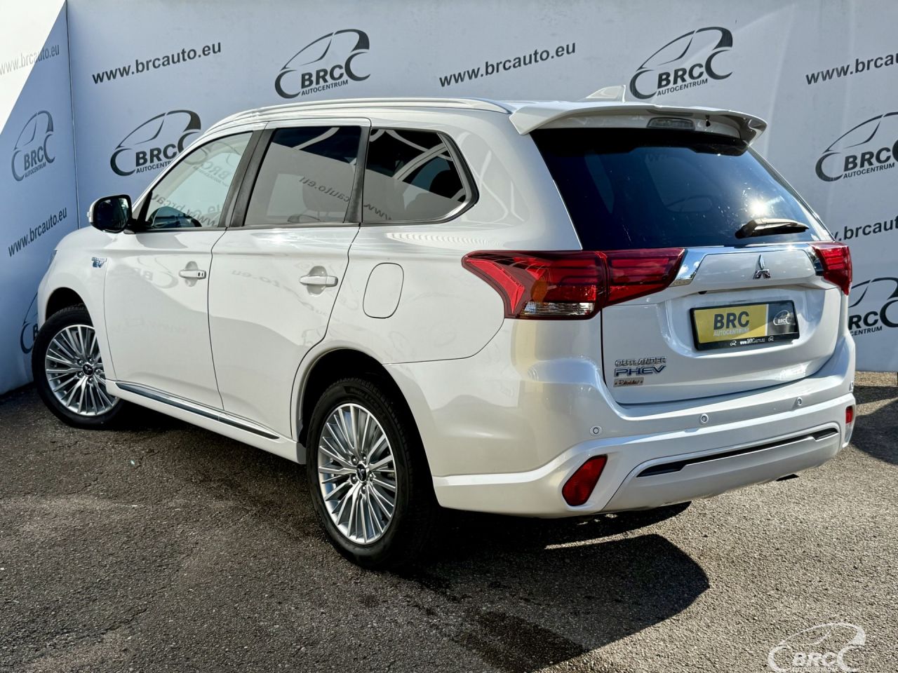 Mitsubishi Outlander | 35