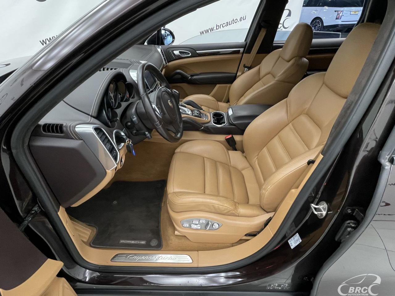 Porsche Cayenne | 21