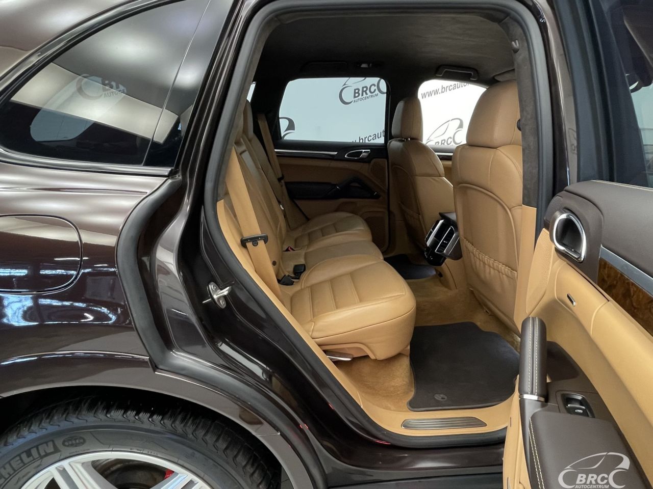 Porsche Cayenne | 10