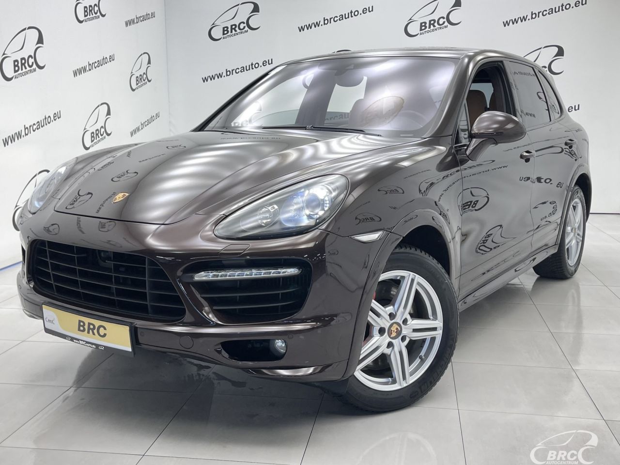 Porsche Cayenne | 53