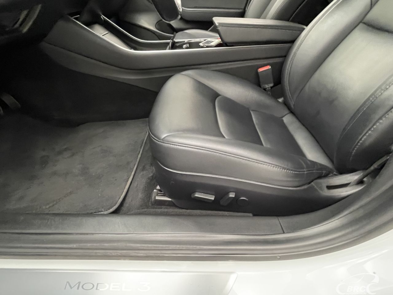 Tesla Model 3 | 18