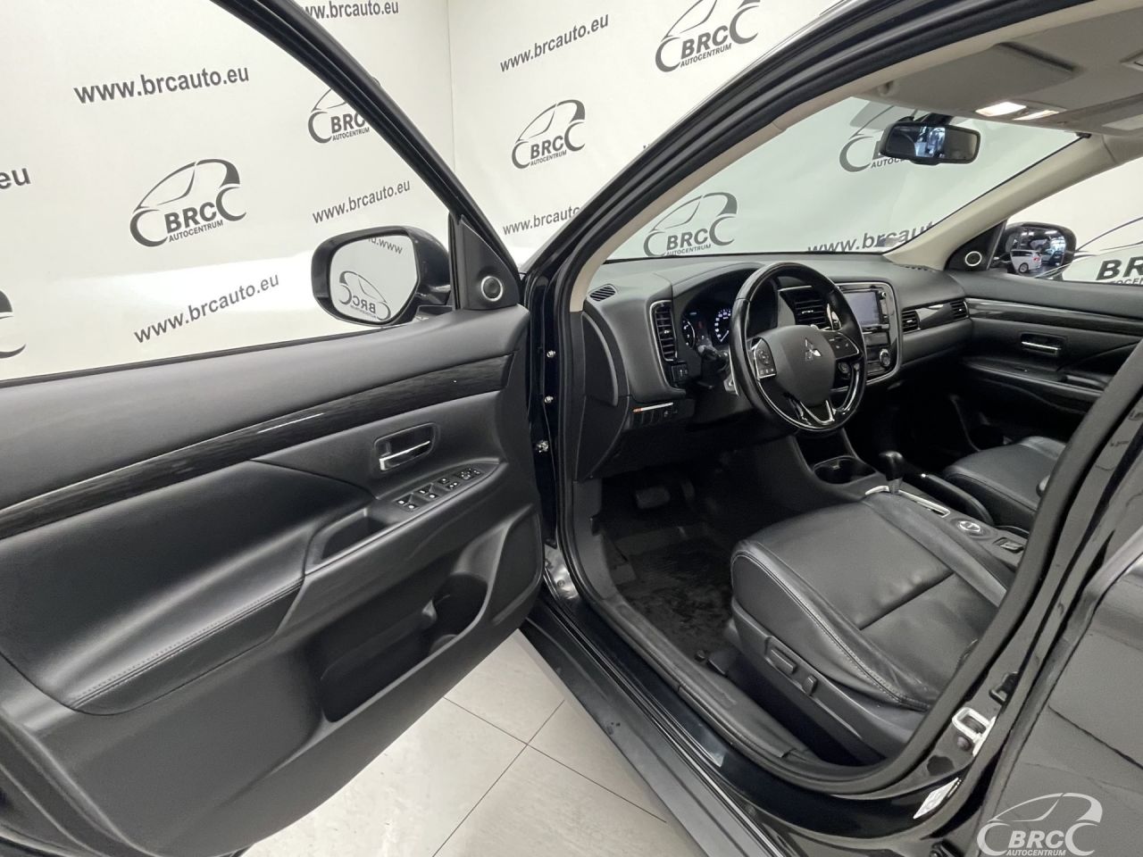 Mitsubishi Outlander | 18