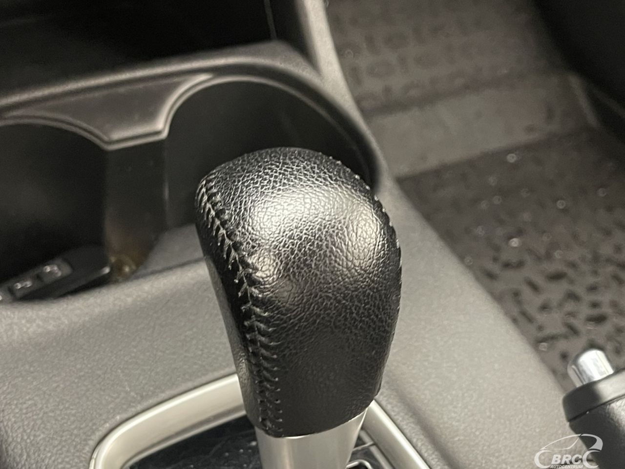 Mitsubishi Outlander | 28