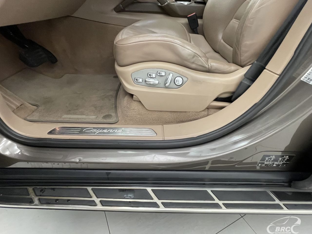 Porsche Cayenne | 26