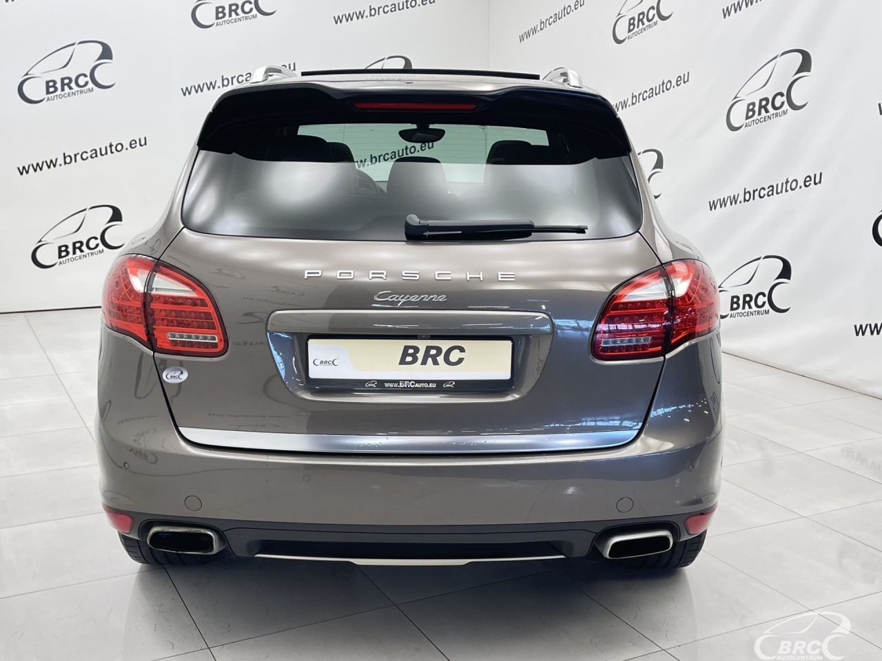 Porsche Cayenne | 64