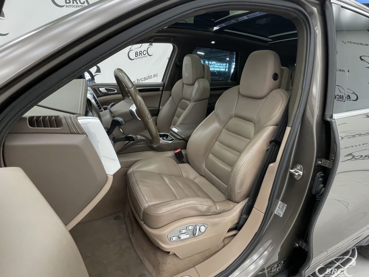 Porsche Cayenne | 27