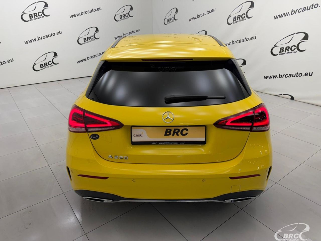 Mercedes-Benz A220 | 23
