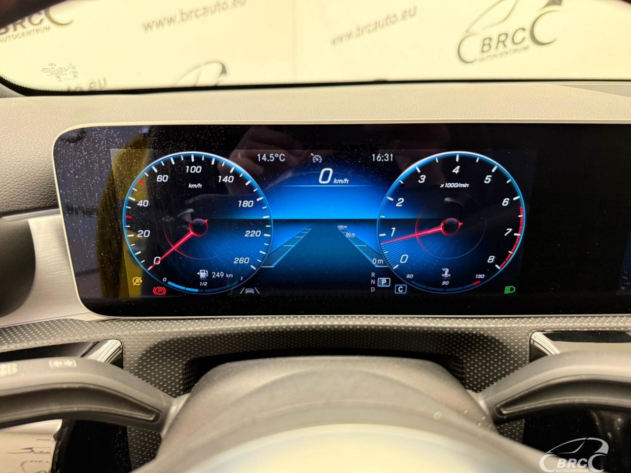 Mercedes-Benz A220 | 10