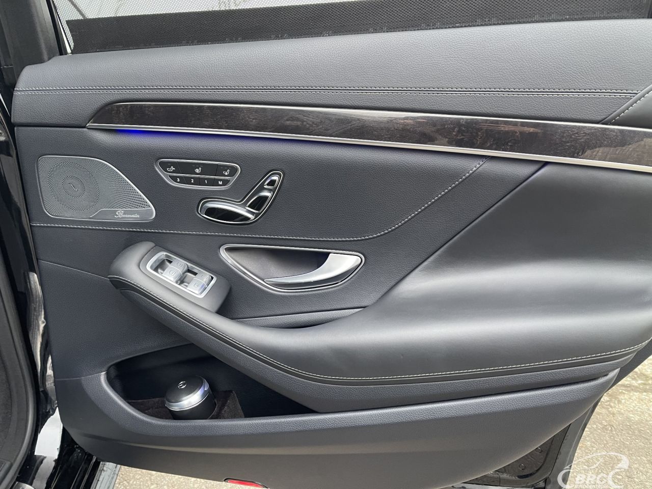 Mercedes-Benz S500 | 10