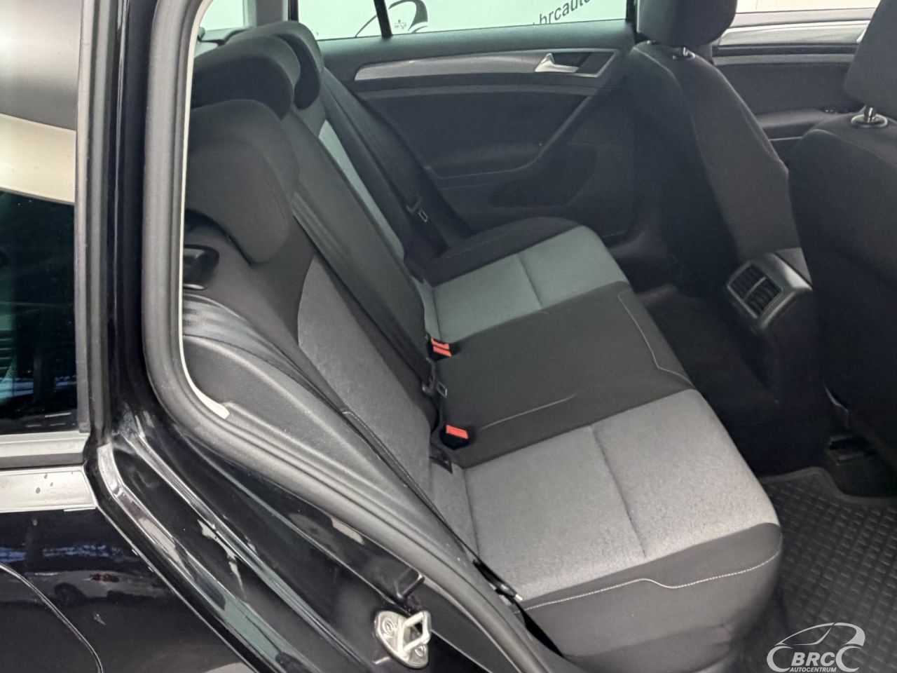 Volkswagen Golf | 18