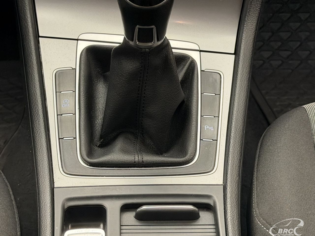 Volkswagen Golf | 32