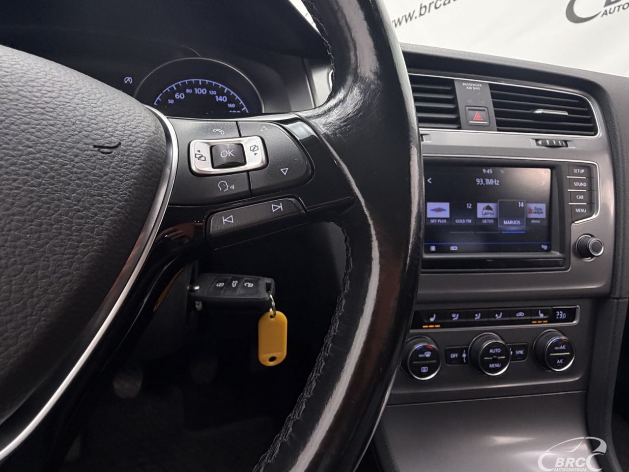 Volkswagen Golf | 53