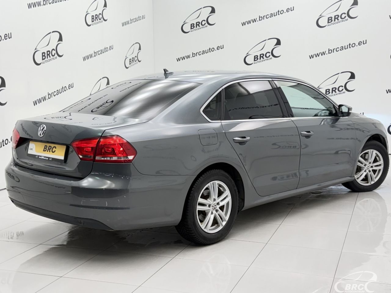 Volkswagen Passat | 1