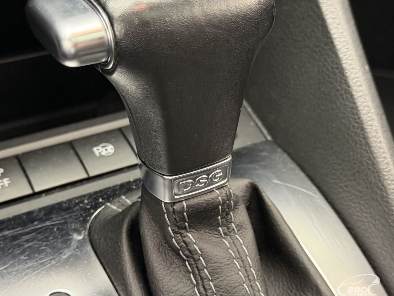 Volkswagen Golf | 48