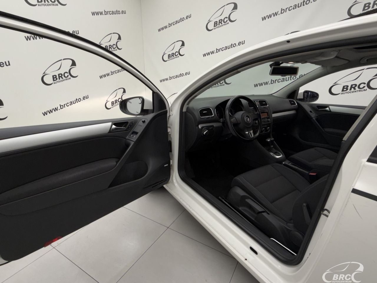 Volkswagen Golf | 30