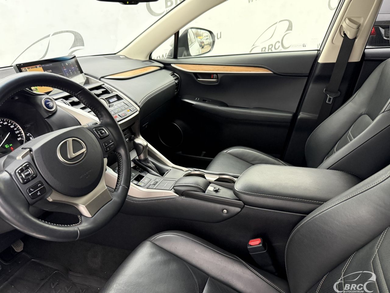 Lexus NX 300h | 22