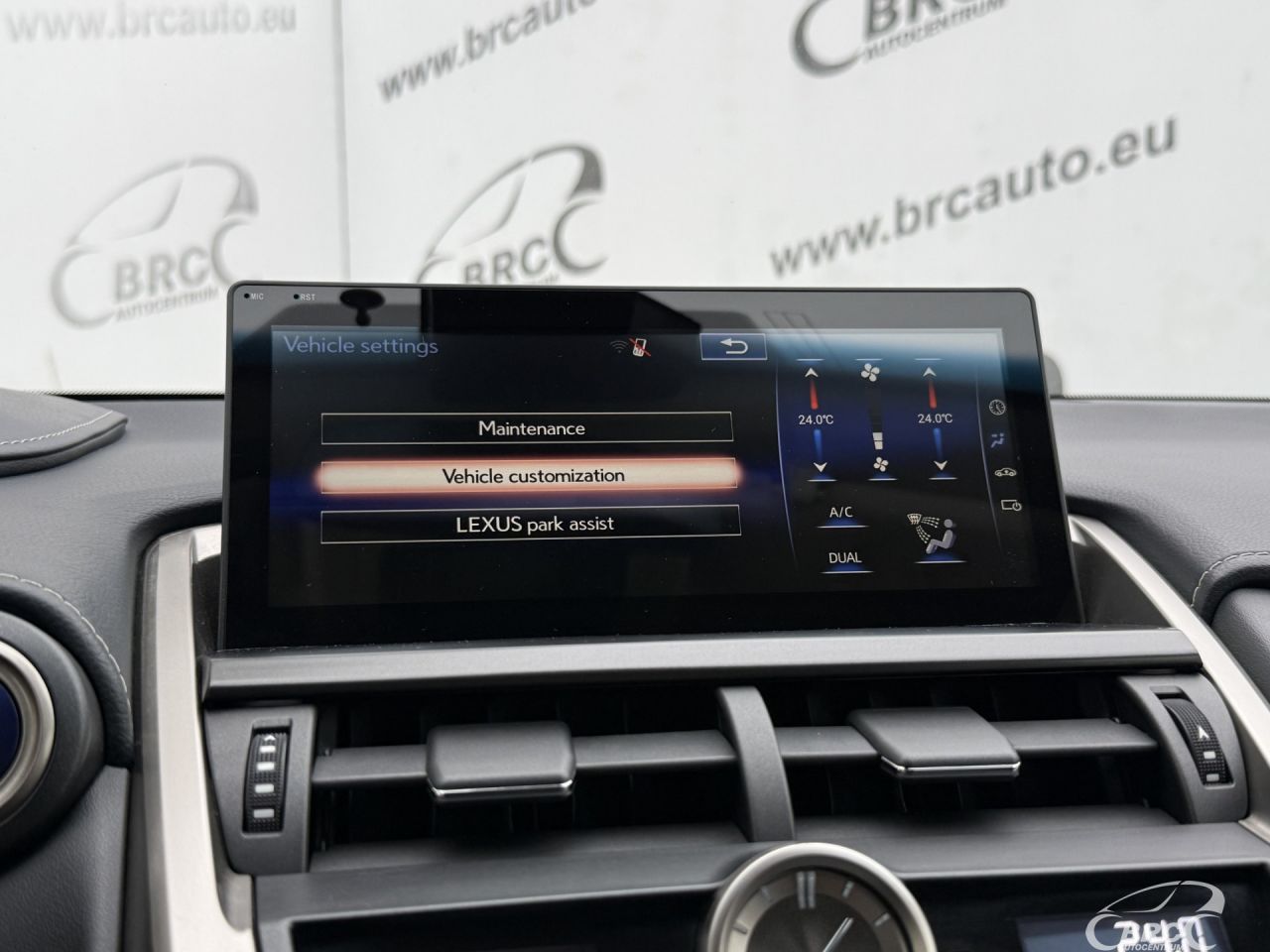 Lexus NX 300h | 43