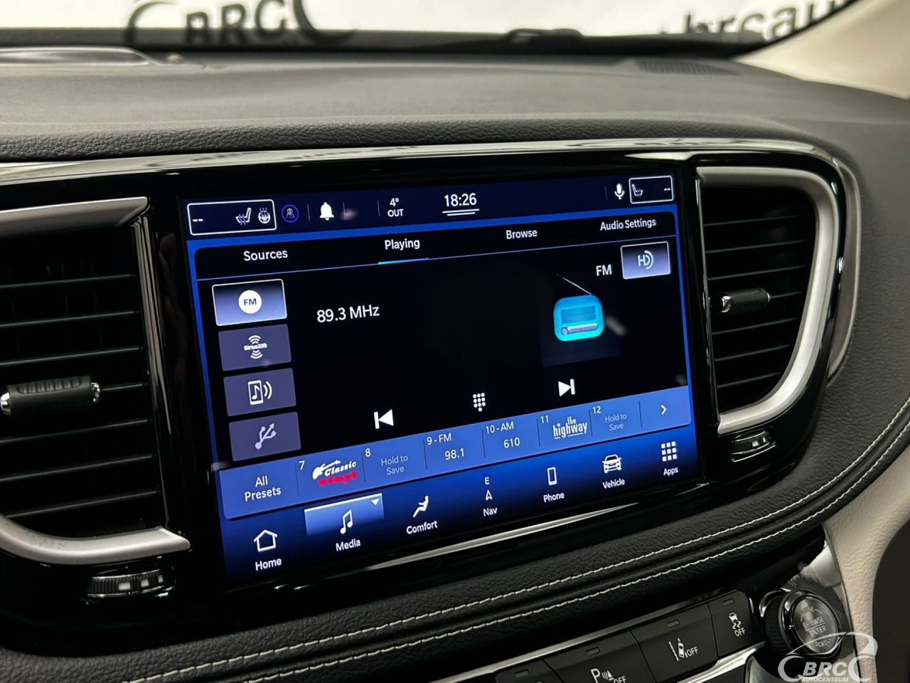 Chrysler Pacifica | 17