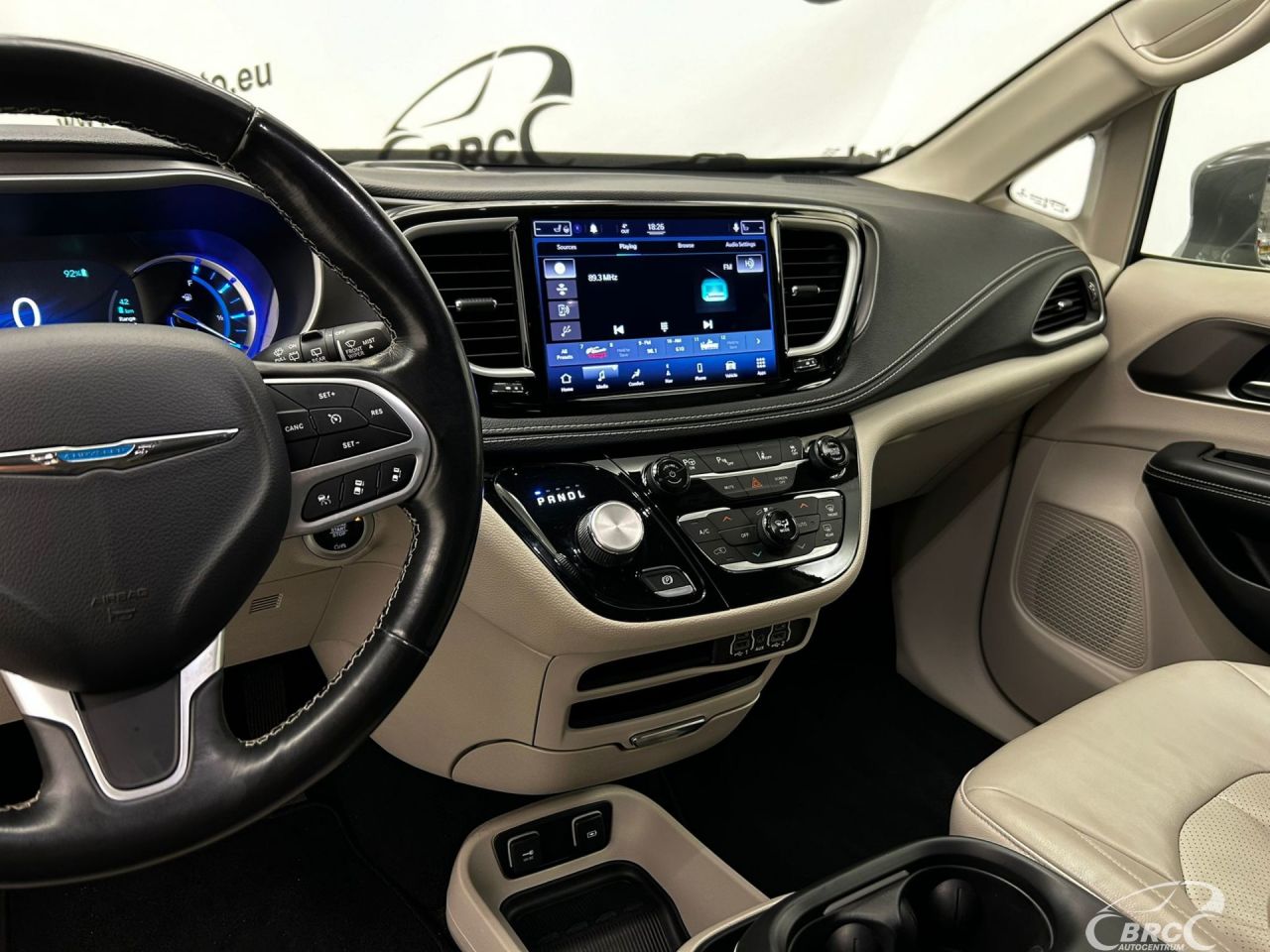 Chrysler Pacifica | 16