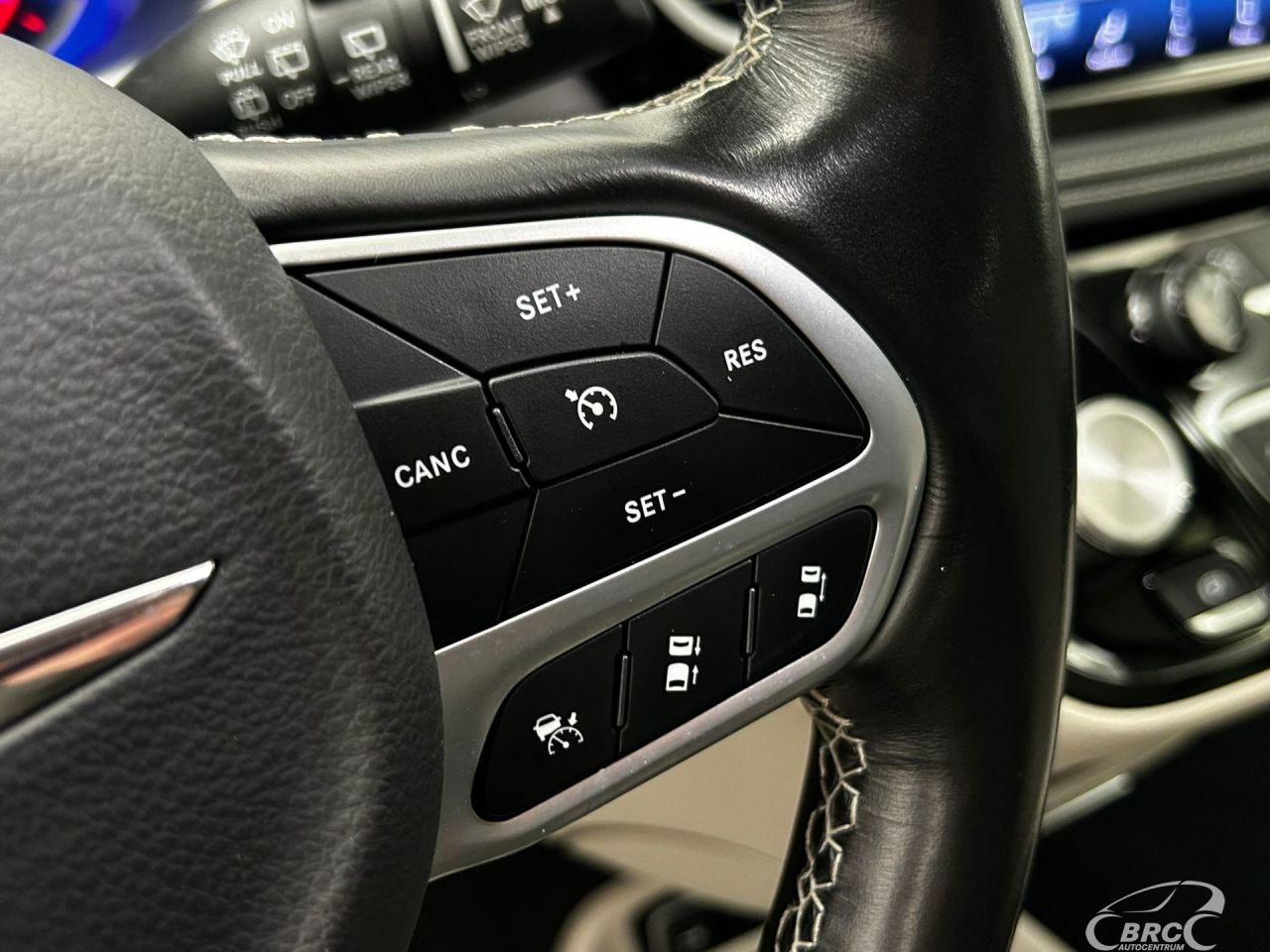 Chrysler Pacifica | 14