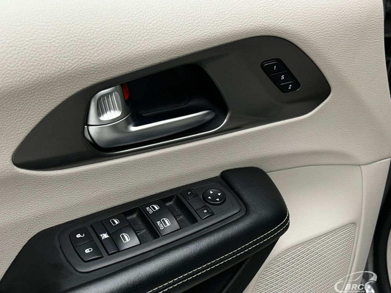 Chrysler Pacifica | 21