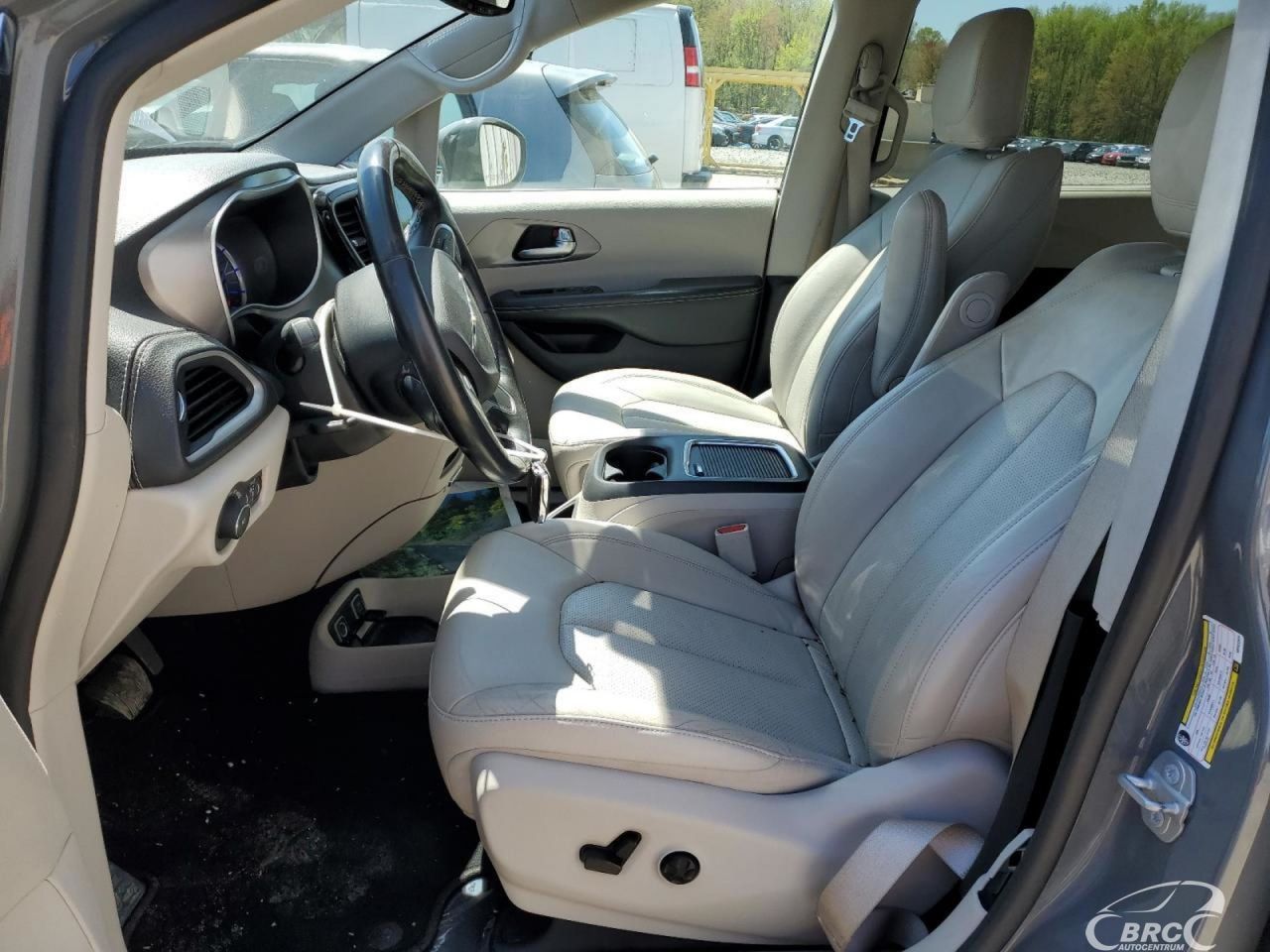 Chrysler Pacifica | 38