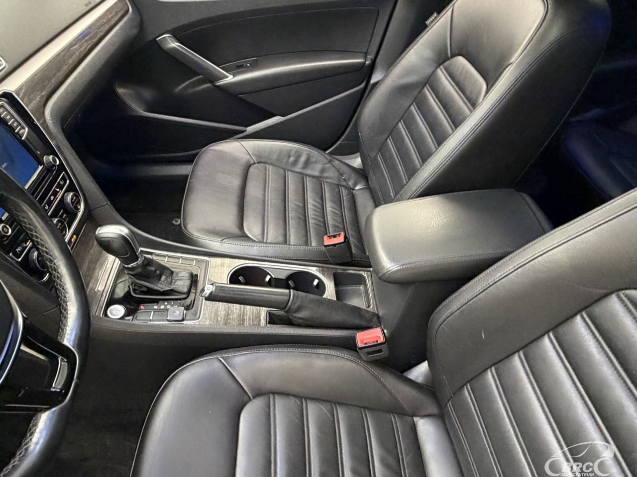 Volkswagen Passat | 25