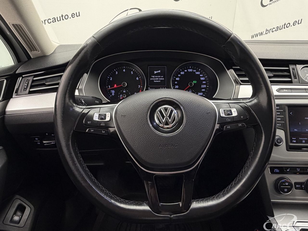 Volkswagen Passat | 27