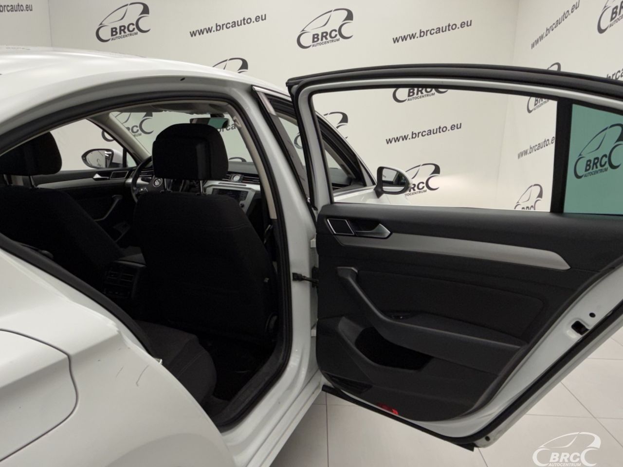 Volkswagen Passat | 11