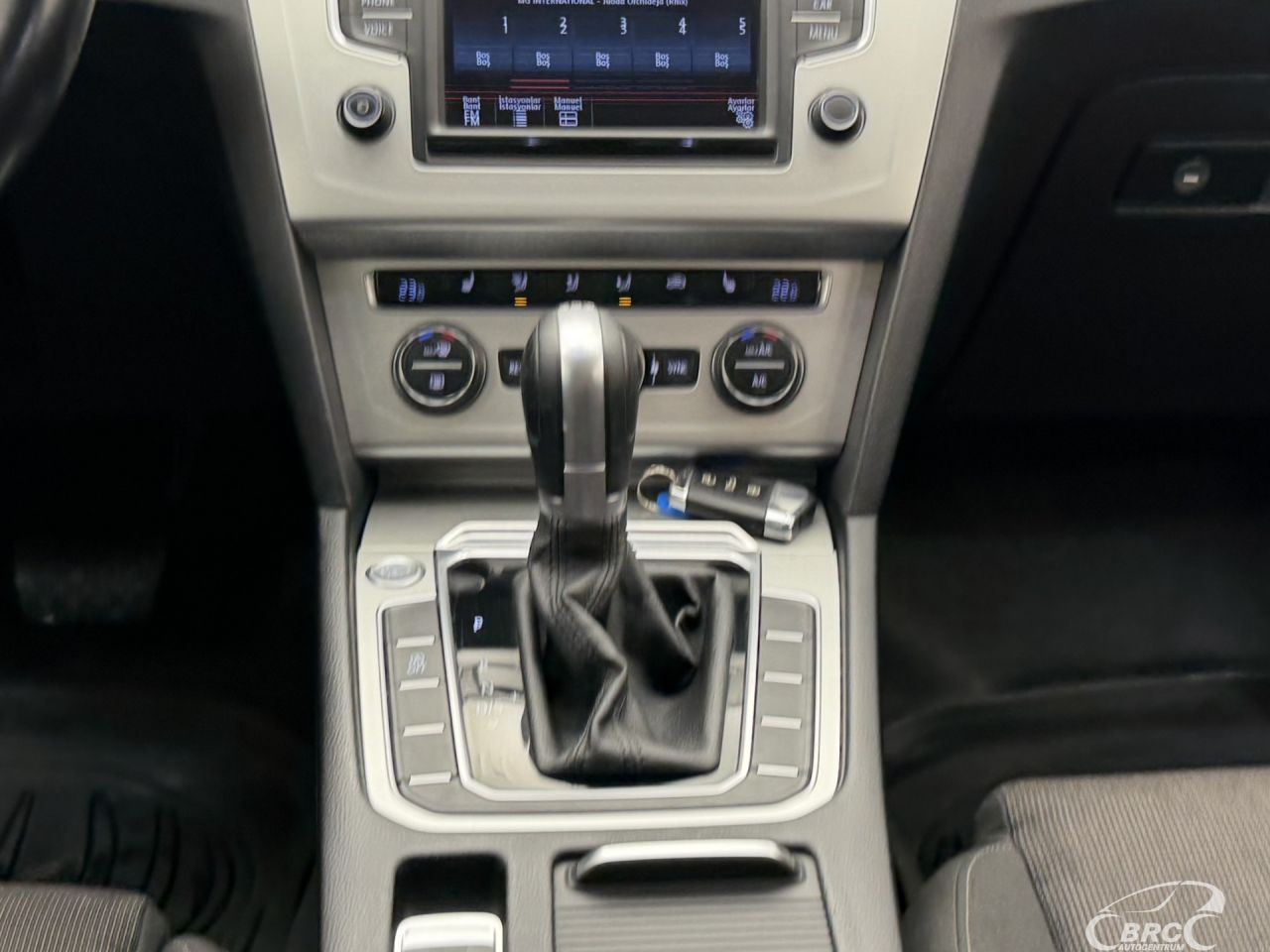 Volkswagen Passat | 17