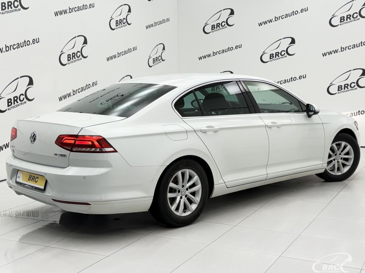 Volkswagen Passat | 1