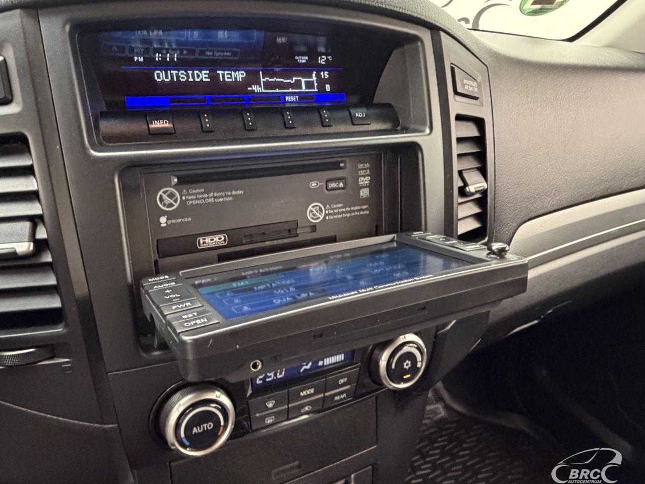 Mitsubishi Pajero | 37