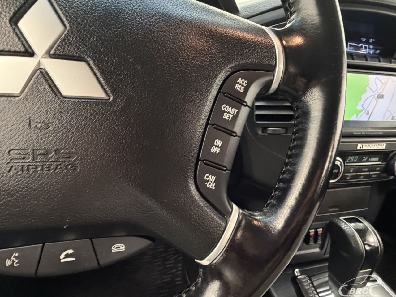 Mitsubishi Pajero | 30