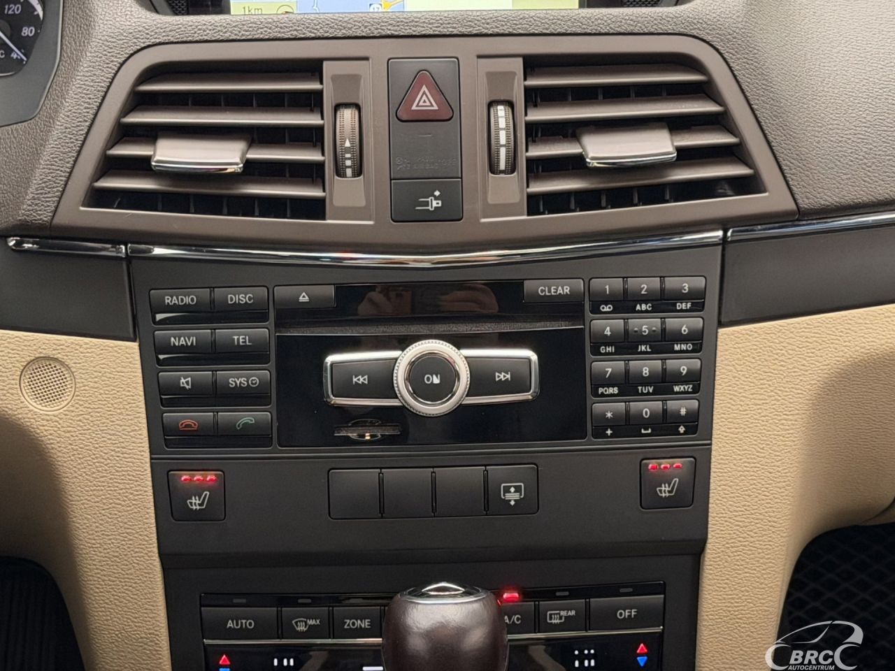 Mercedes-Benz E350 | 13